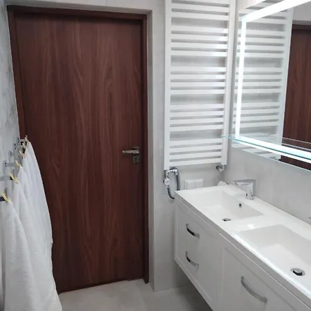 Apartament Zielony Przylądek Brwinow Zewnętrze zdjęcie